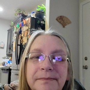 Meet your Posher, Dayna